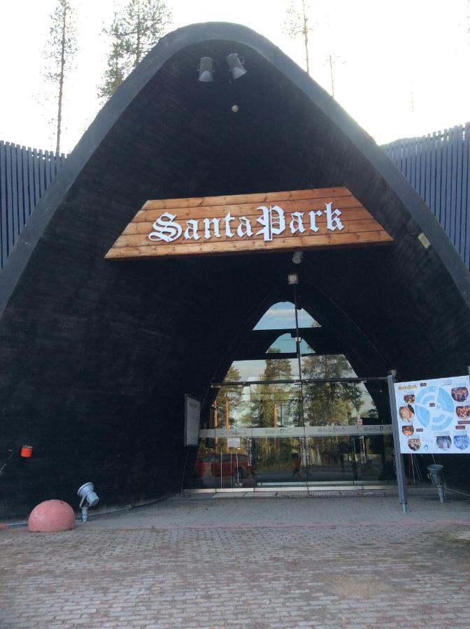 Apartment Next To The Santa Park And Santa Claus Village 罗瓦涅米 外观 照片